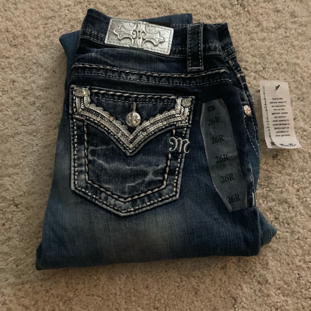 NWT size 26 easy straight Miss Me jeans - Picture 1 of 3